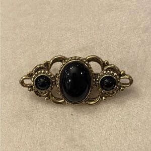 Vintage 1928 Jewelry Co. Faux Oval Cabochon Black Stone Filigree Bar Pin Brooch